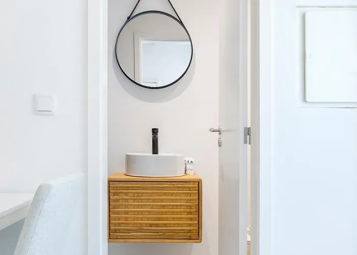 Feriehus Bright Flat | Romantic Escape By Hostwise