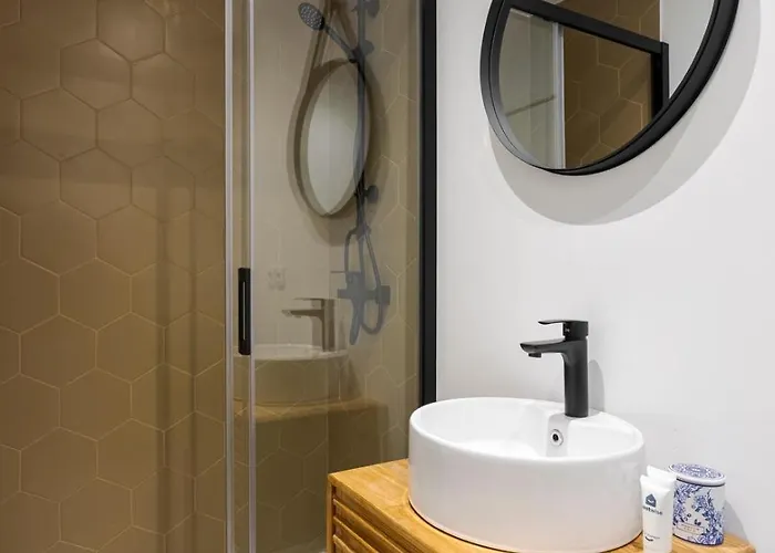 Ferienhaus Bright Flat | Romantic Escape By Hostwise Porto